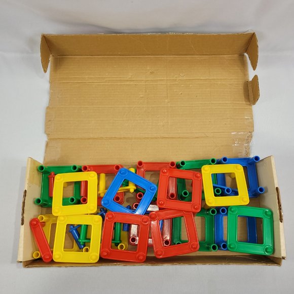 Ji-Gan-Tiks Vintage 1970s Building Toy Plastic Stacking Blocks Jigantiks HDC - Picture 2 of 2